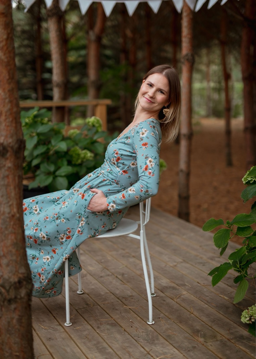 Dzianinowa sukienka midi Mia Mistral