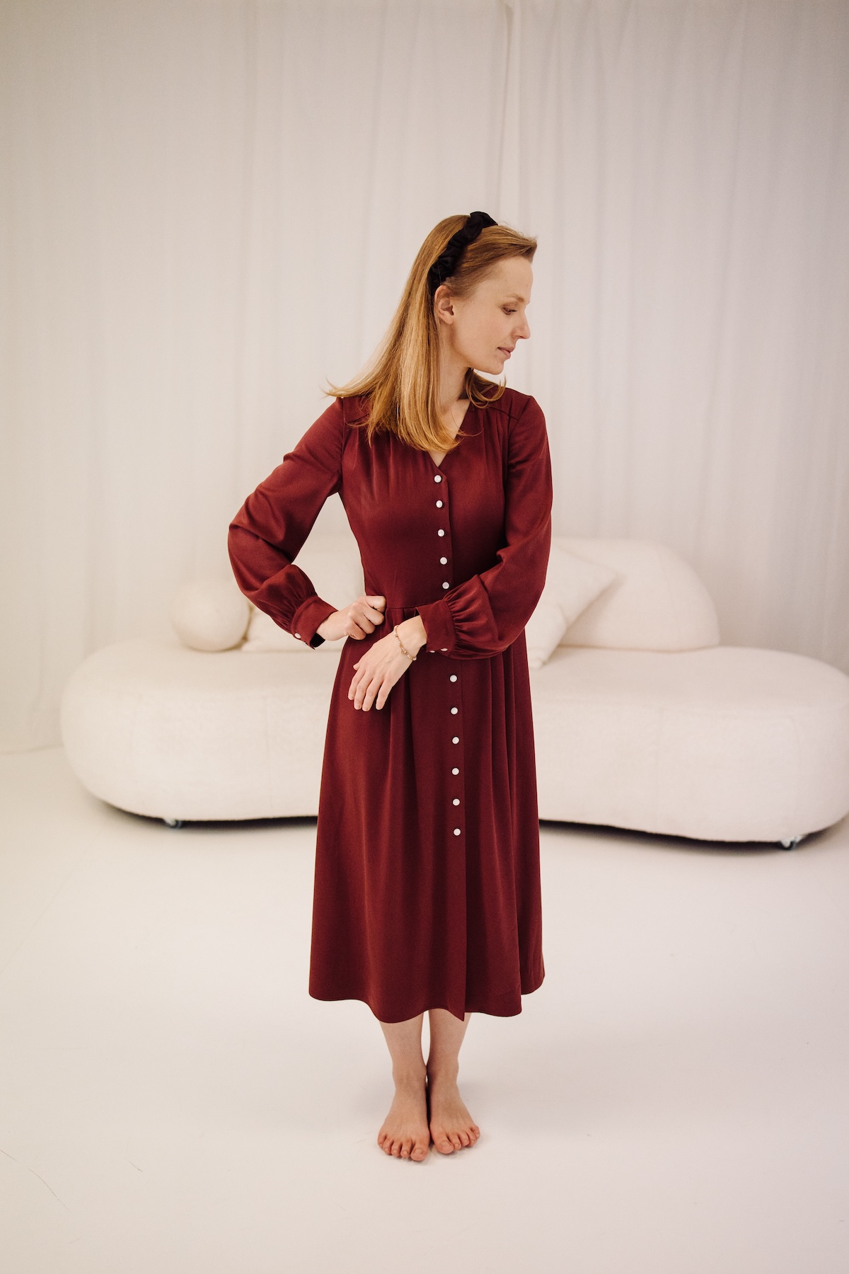 Elegancka sukienka Vella Scarlet